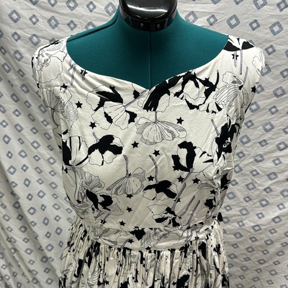 Modcloth Fit and Flare Swing Dress size 18 - Picture 2 of 6